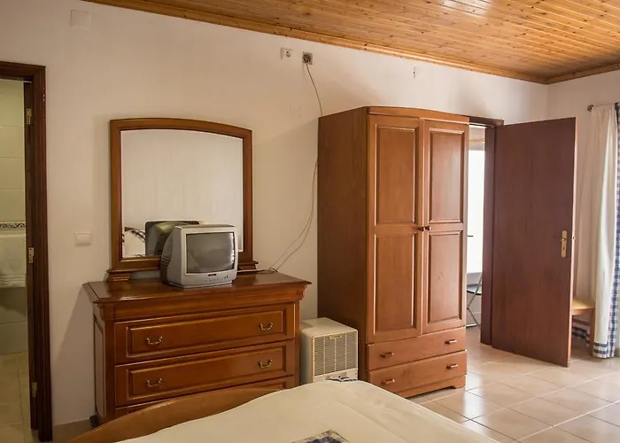 D. Antonia 3* Peniche